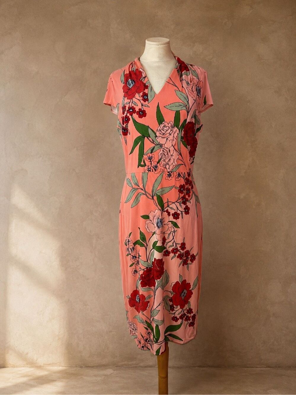 London Times Size 8 Pink Floral Midi Dress V Neck Short Sleeve